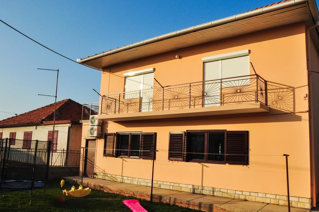 Apartment Rezo ザダル エクステリア 写真